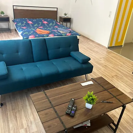 Piano Apartment Halle - Netflix - Free Wifi 4 Exterior foto