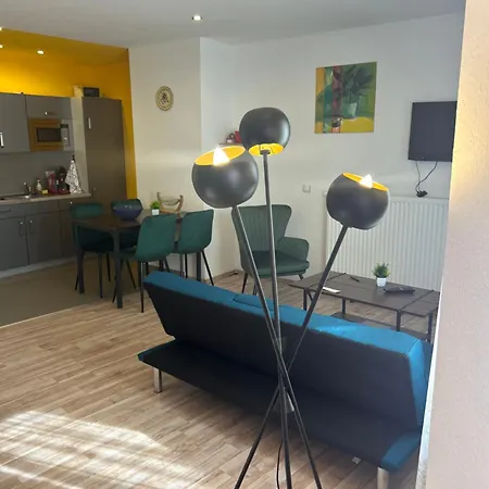 Piano Apartment Halle - Netflix - Free Wifi 4 Exterior foto