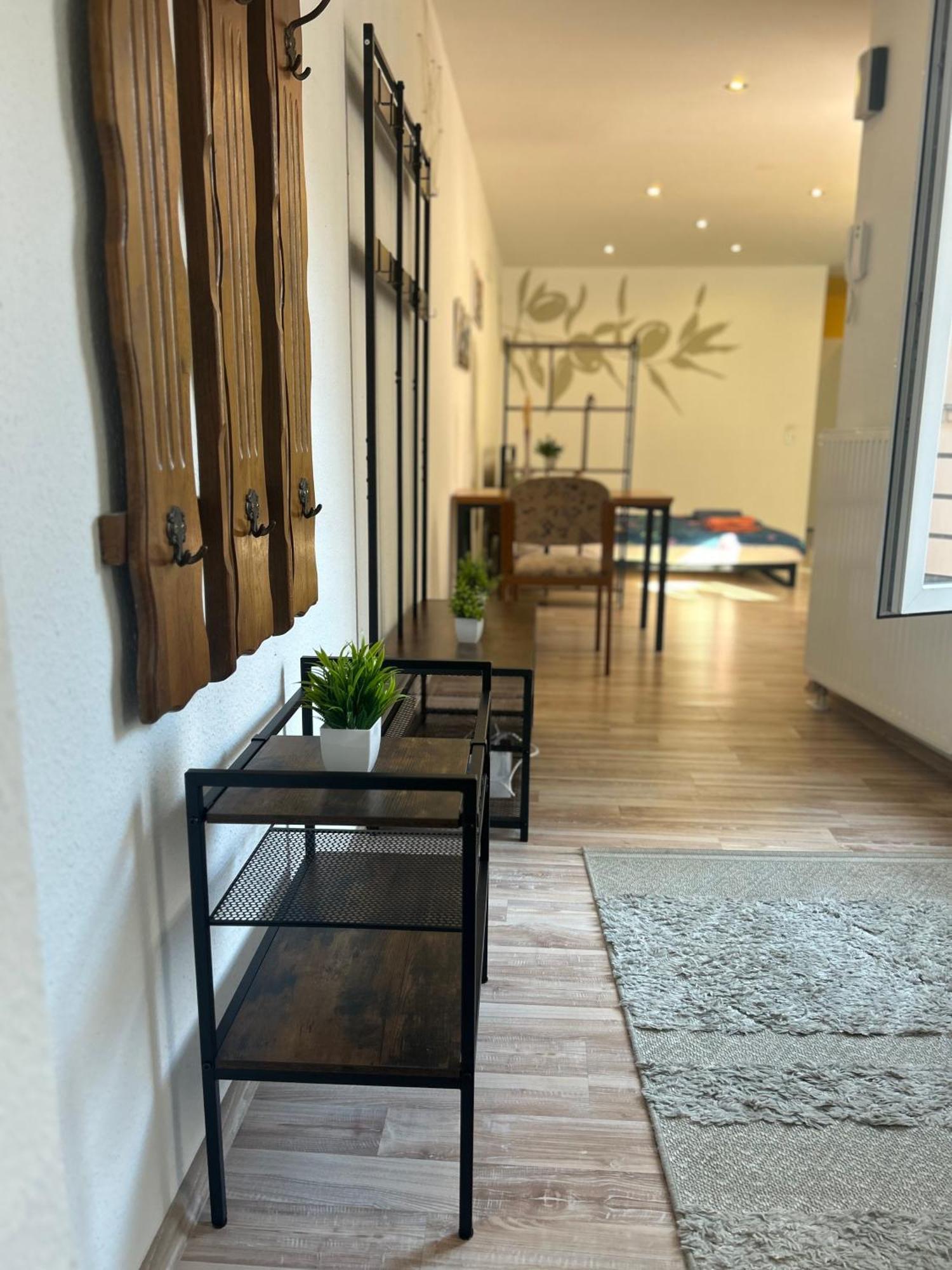 Piano Halle - Netflix - Free Wifi 4 Apartment